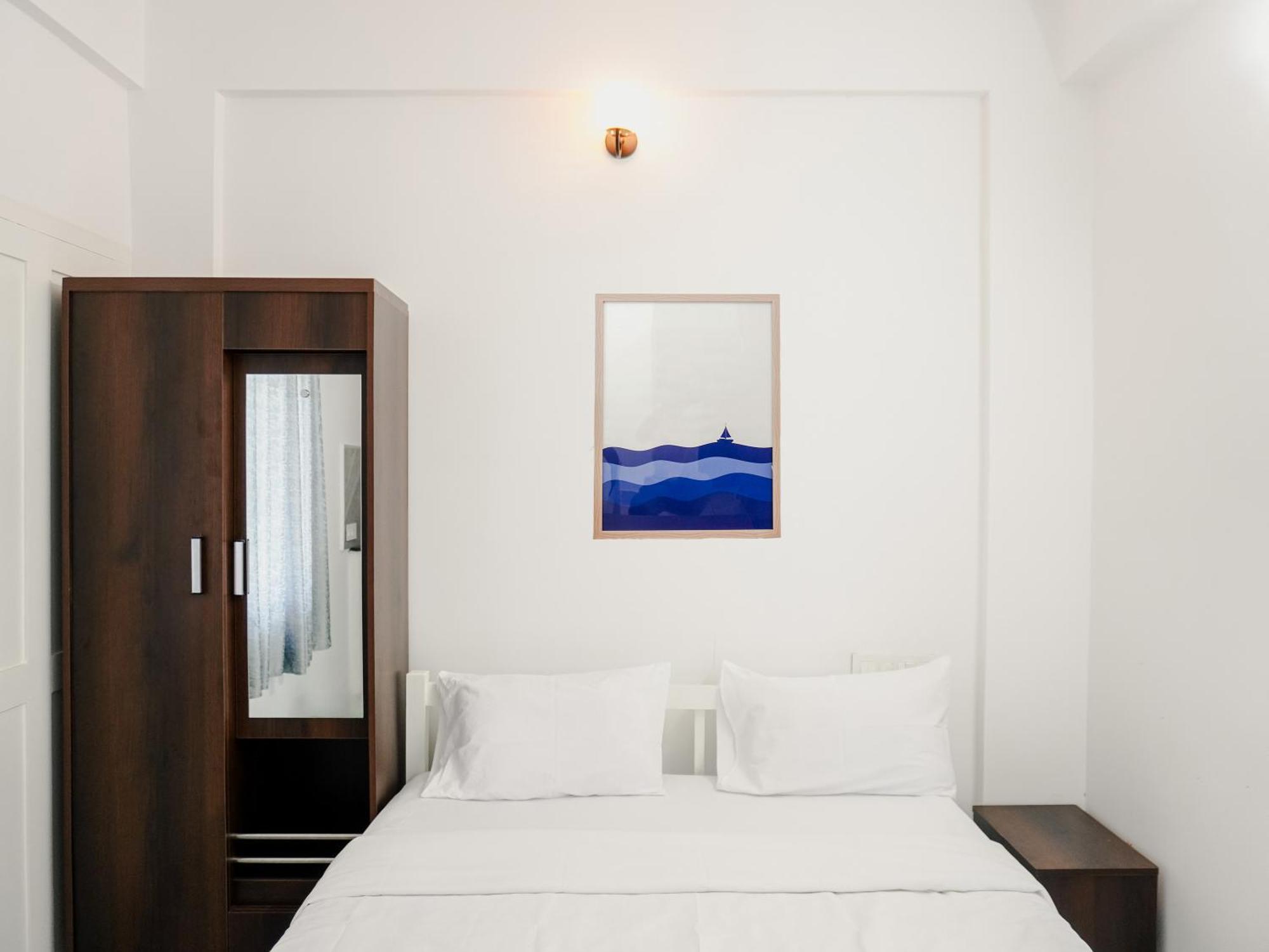 Hotel Wave Kochi Esterno foto